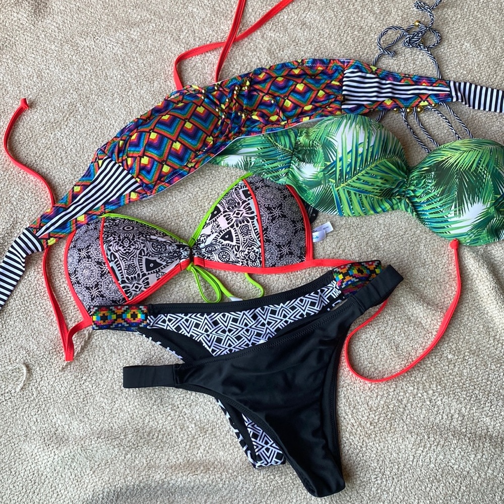 Brand new Aqua La Vie en Rose bikini set LOT